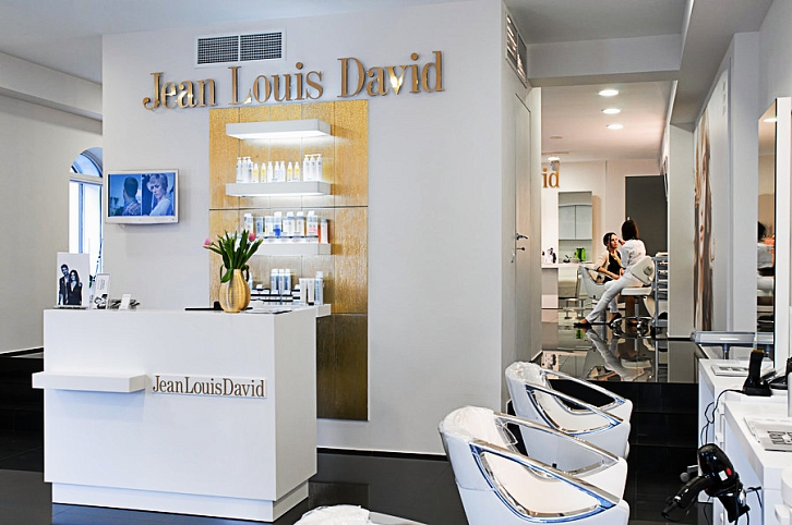 Оформление салона красоты Jean Louis David